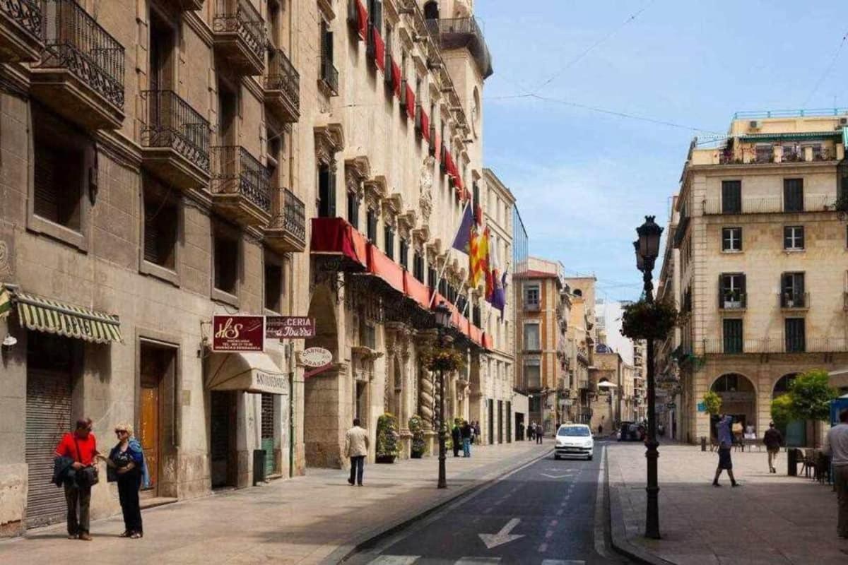 Apartment In Alicante Downtown/El Postiguet Beach Екстериор снимка